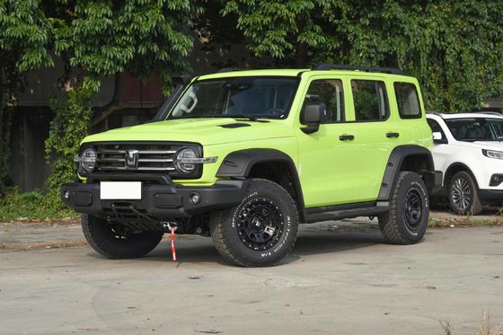 ট্যাঙ্ক 300 2110kg 1.5t দৈর্ঘ্য 4760mm মাইলেজ 25Mpg ট্রাক